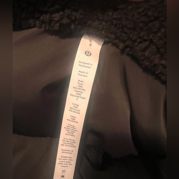 Lululemon StretchSeal Waterproof Down-Filled Vest
Espresso size 8 - Picture 8 of 8